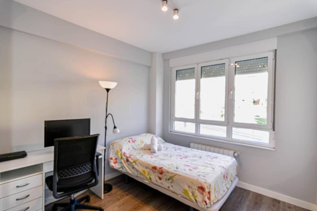 Comodo Apartamento En Puertochico, Cerca De Todo. Santander Exteriör bild
